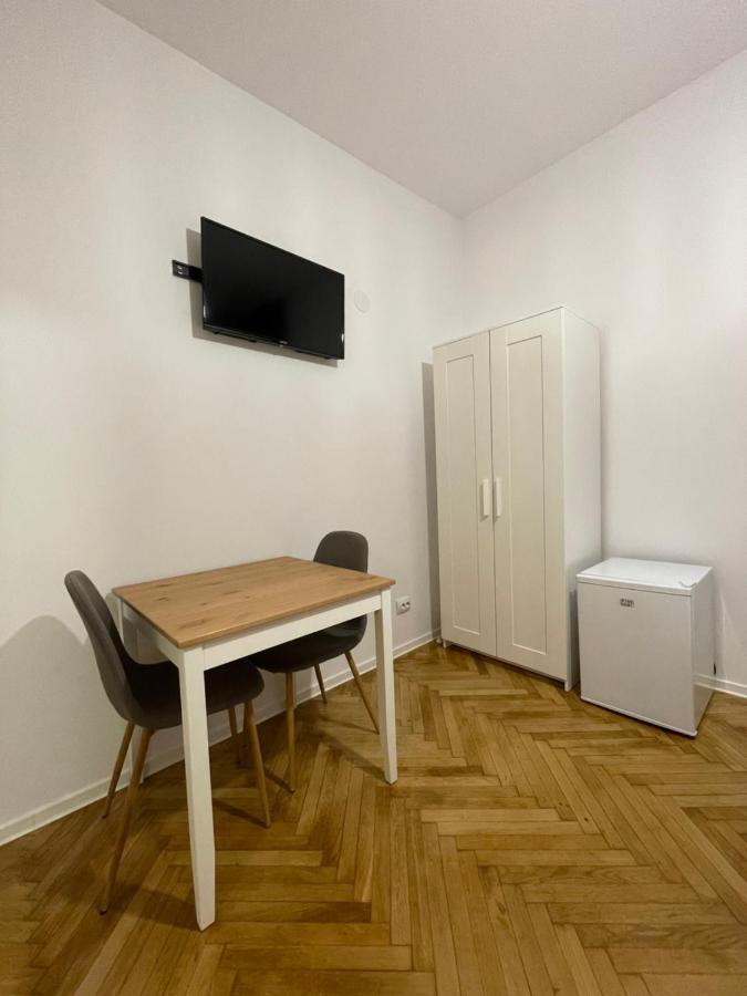 Schei Central Studios In The Heart Of Brašov Exteriér fotografie