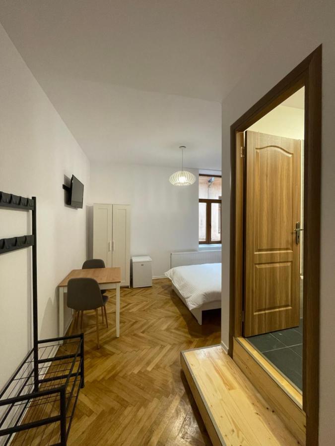 Schei Central Studios In The Heart Of Brašov Exteriér fotografie