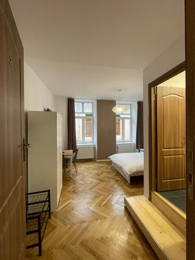Schei Central Studios In The Heart Of Brašov Exteriér fotografie